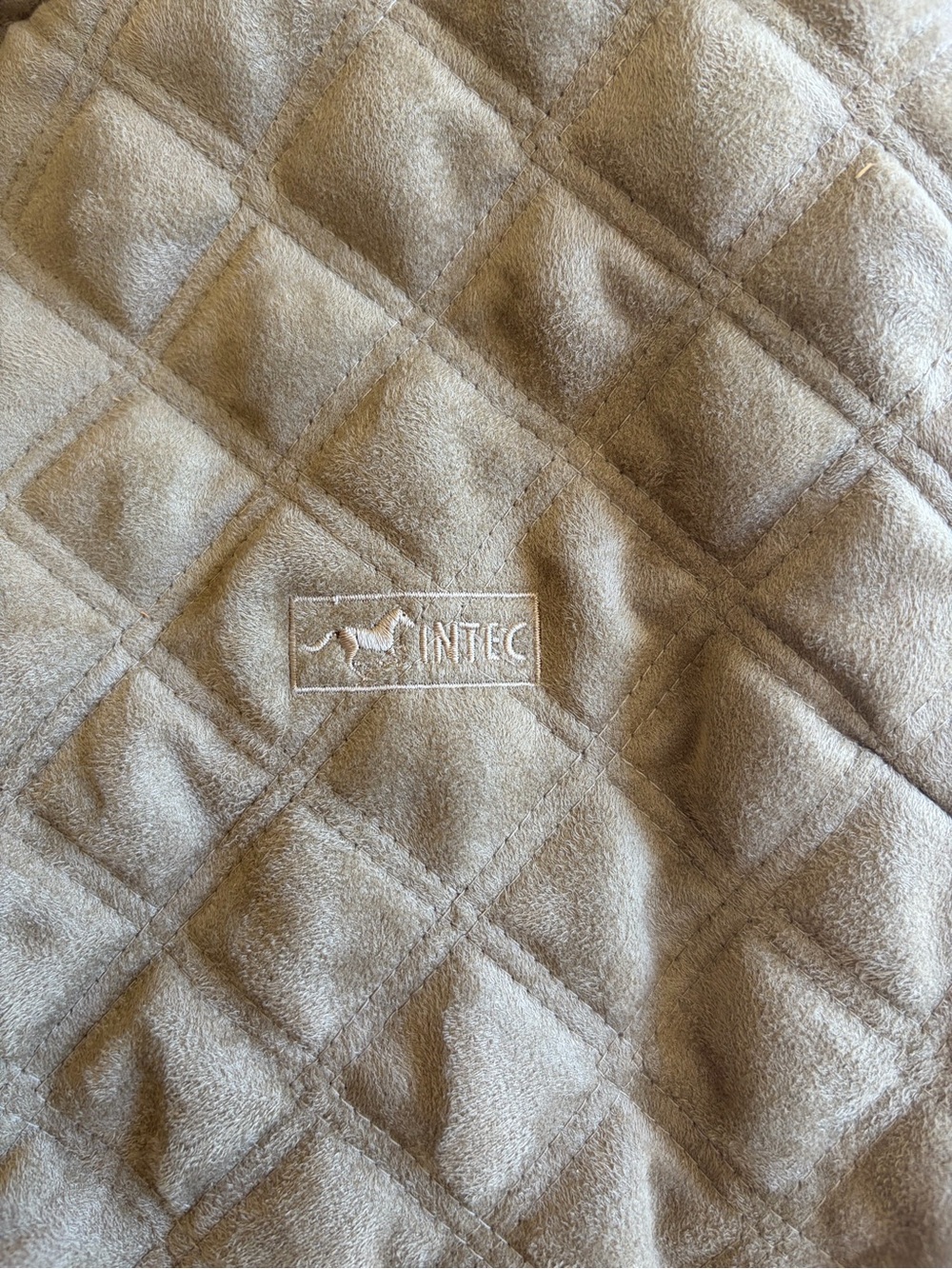 INTEC Quilted Riding Vest - Picture 3 of 7